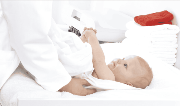 pesabebe seca 727 Báscula SECA 727: Pesabebés de Alta Precisión para Consultorios Pediátricos y Nutricionales